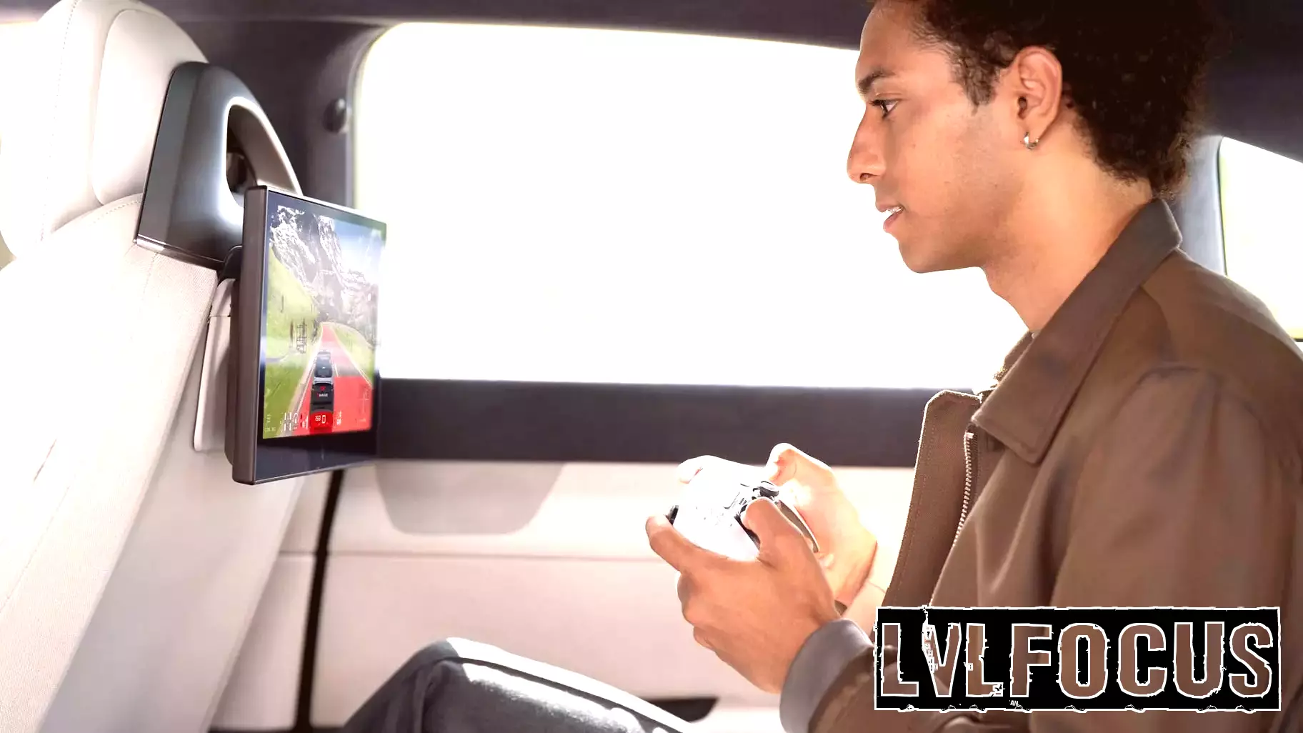 Innovative New Feature Allows In-Car Gaming for Drivers