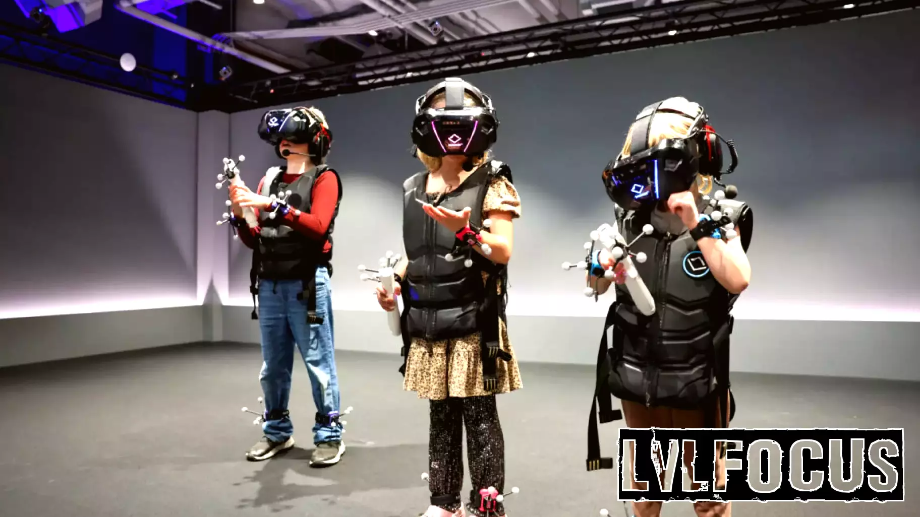 Parent Review: We tried Seattle’s dinosaur VR adventure